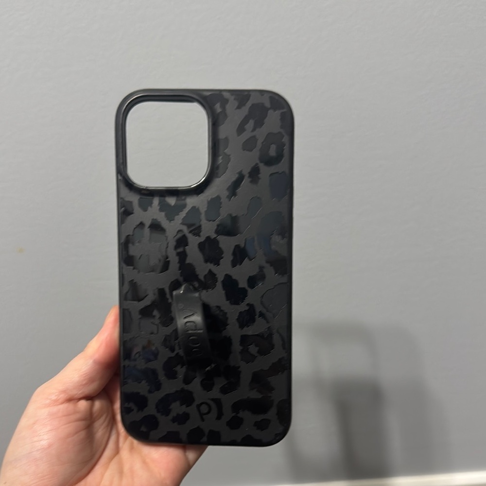 Stylish Loopy Black Leopard IPhone 13 pro max Case